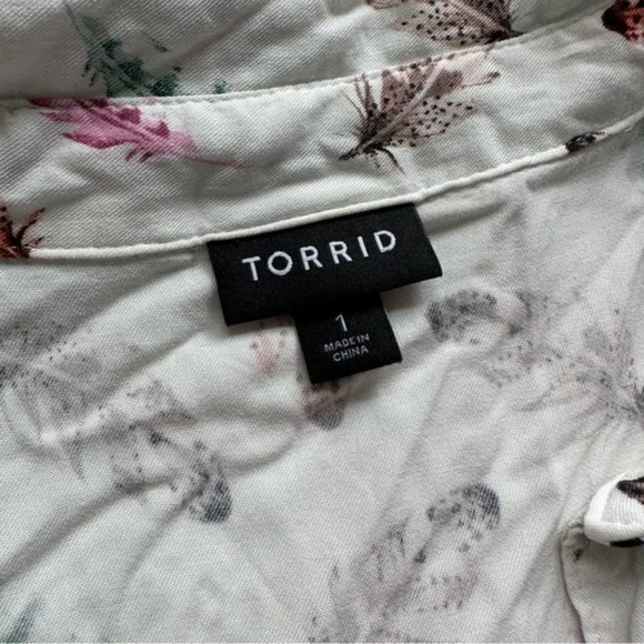 Torrid | "Feather White" Stretch Challis Button-Front Shirt | Size 1X - Picture 6 of 10